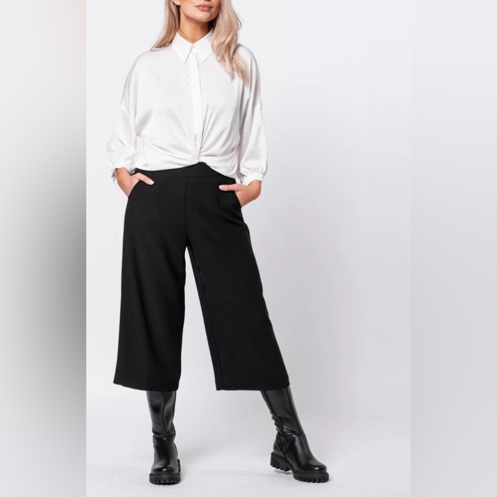 Mexx black wool blend culotte pants with asymmetrical embroidery women Sz 10